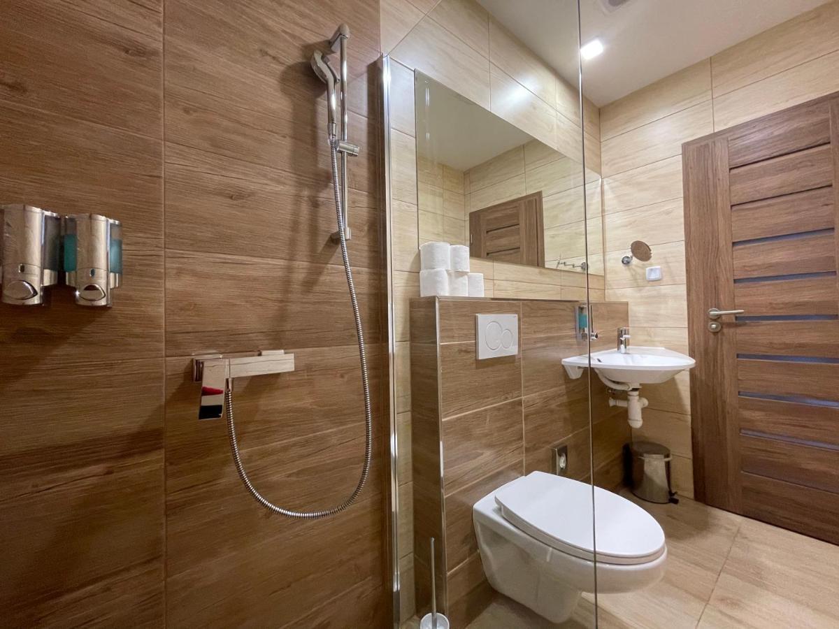 Závažná Poruba Totina Apartments מראה חיצוני תמונה