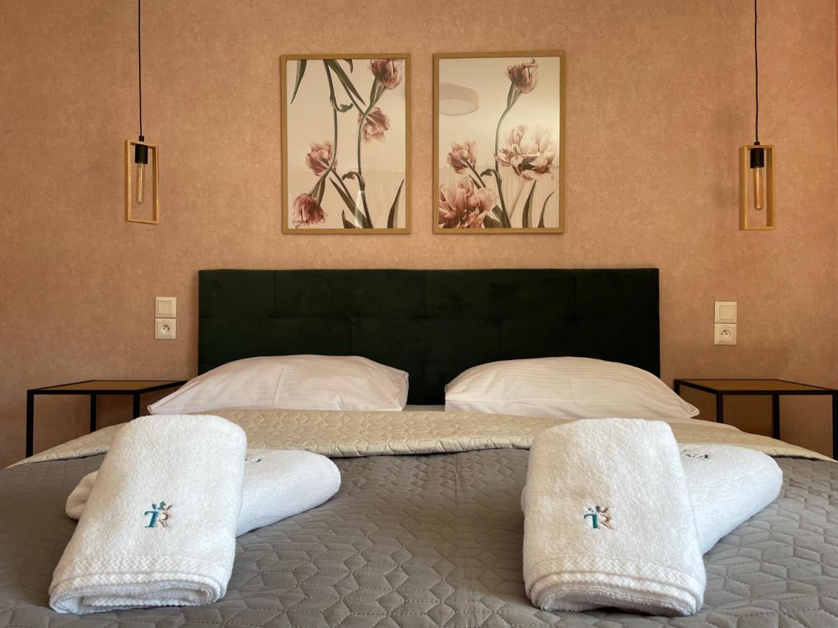 Závažná Poruba Totina Apartments מראה חיצוני תמונה